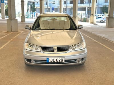 Nissan Sunny Exsaloon — 2