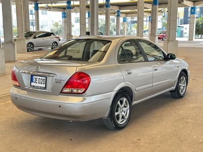 Nissan Sunny Exsaloon — 8