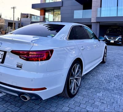Audi A4 — 6