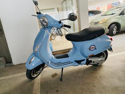 Vespa VXL 125 — 1