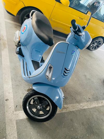 Vespa VXL 125 — 5