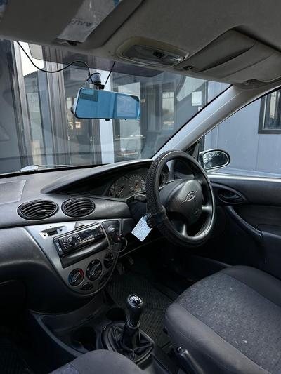 Ford Focus — 3
