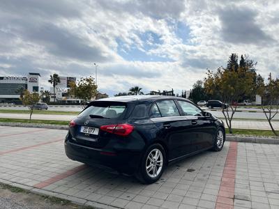Mercedes-Benz A 180d — 5