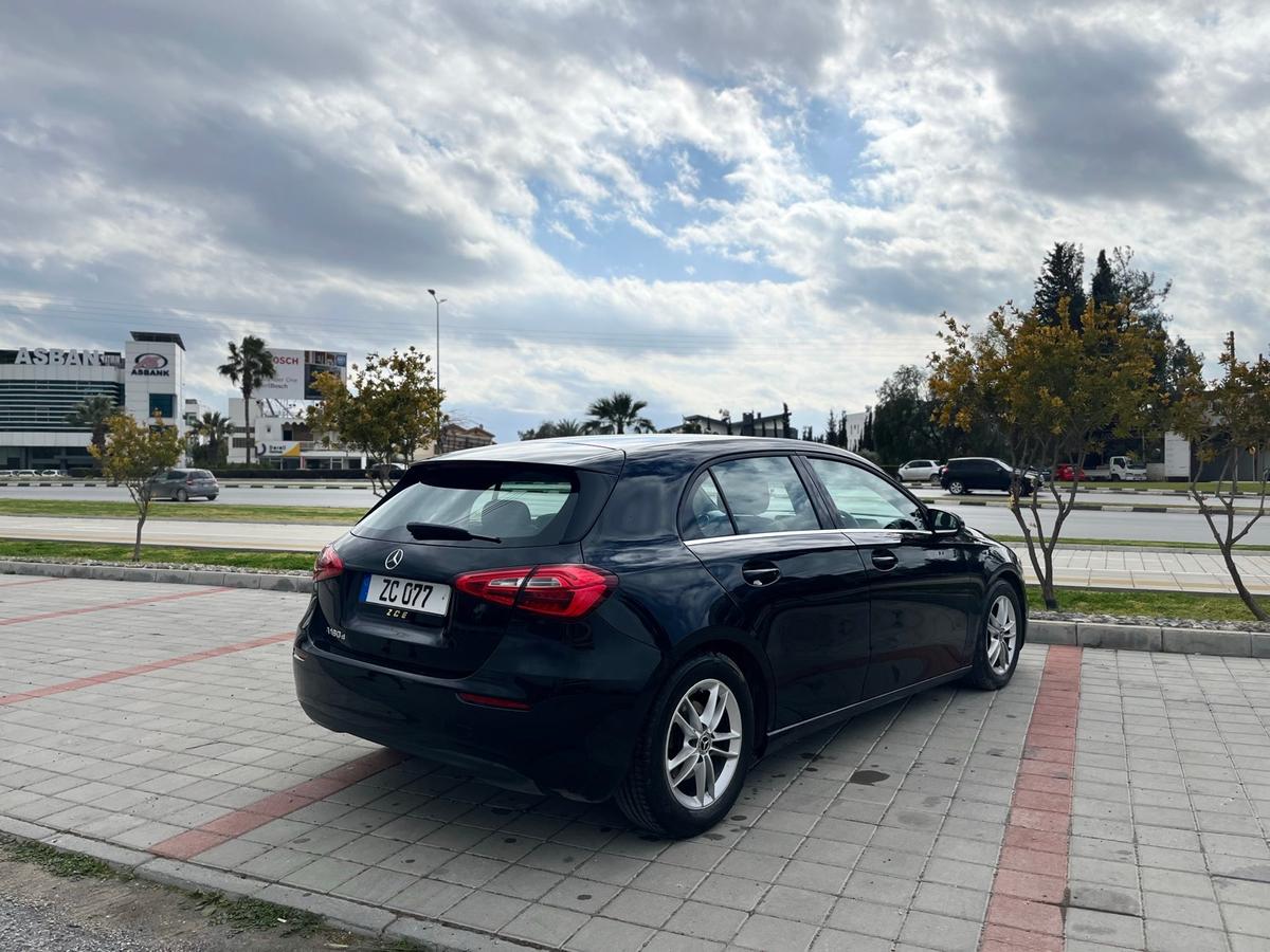 2020 Mercedes-Benz A 180d 5