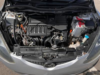 Mazda Demio — 6