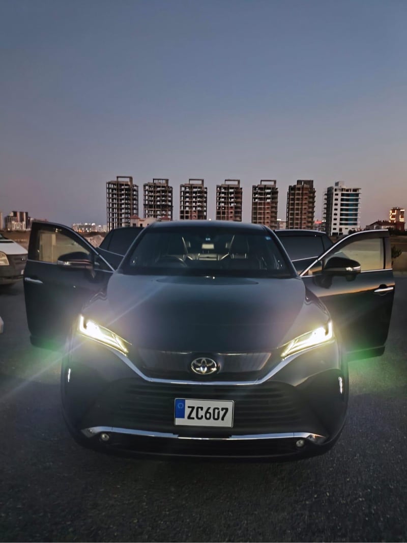 Toyota Harrier — 2