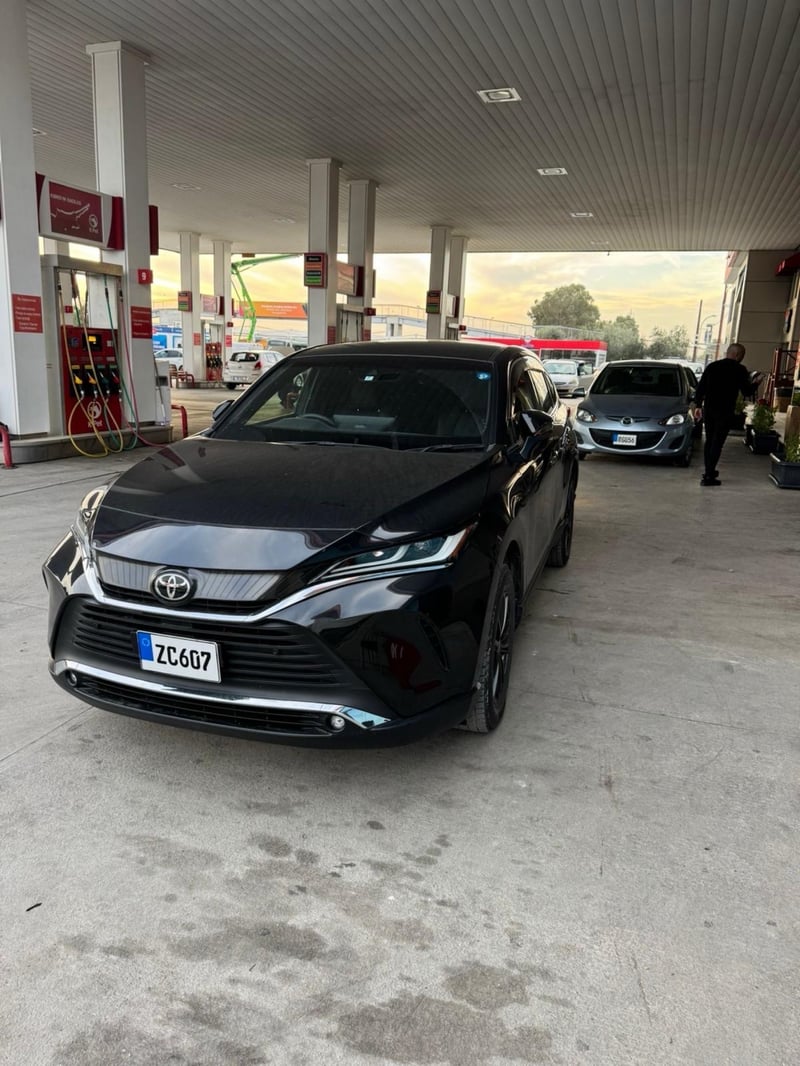 Toyota Harrier — 3