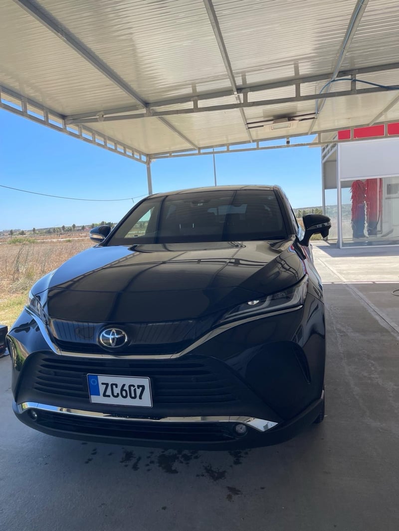 Toyota Harrier — 4