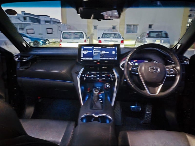 Toyota Harrier — 5