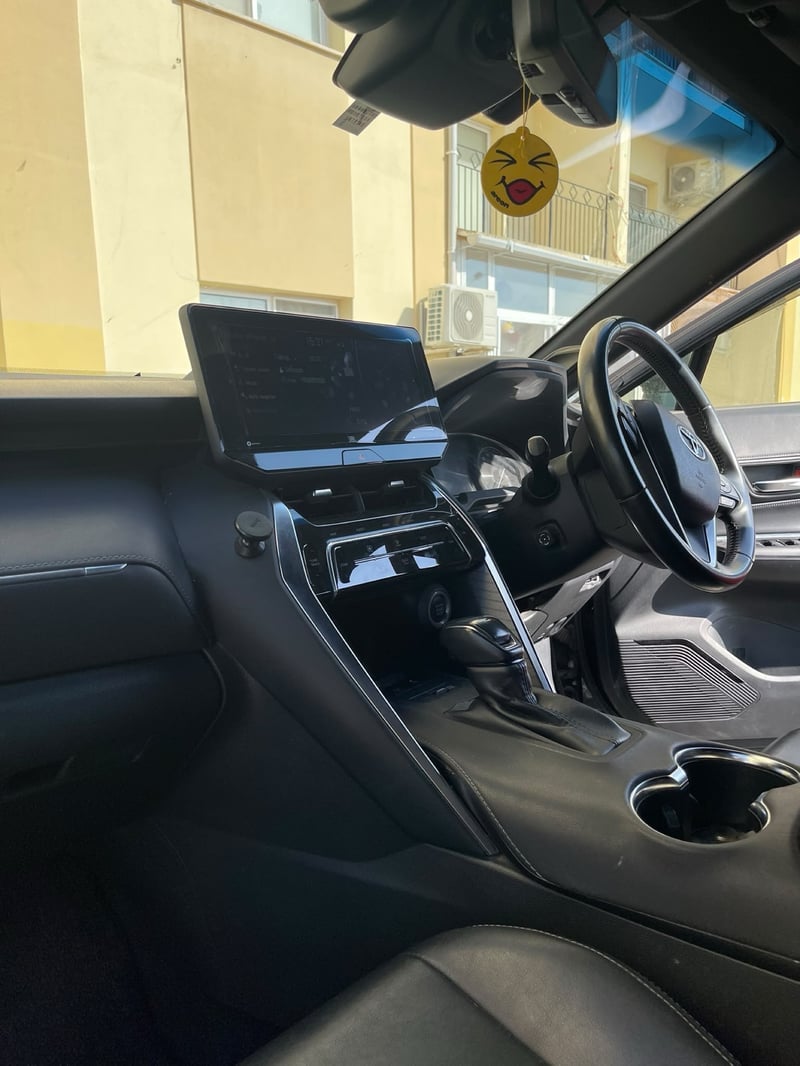 Toyota Harrier — 8