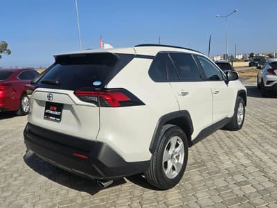 Toyota RAV4 — 4