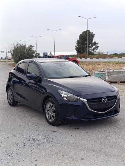 Mazda Demio — 1