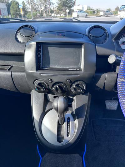 Mazda Demio — 5