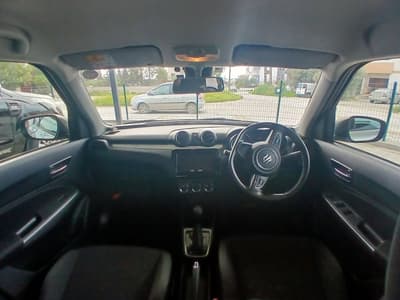 Suzuki Swift — 8