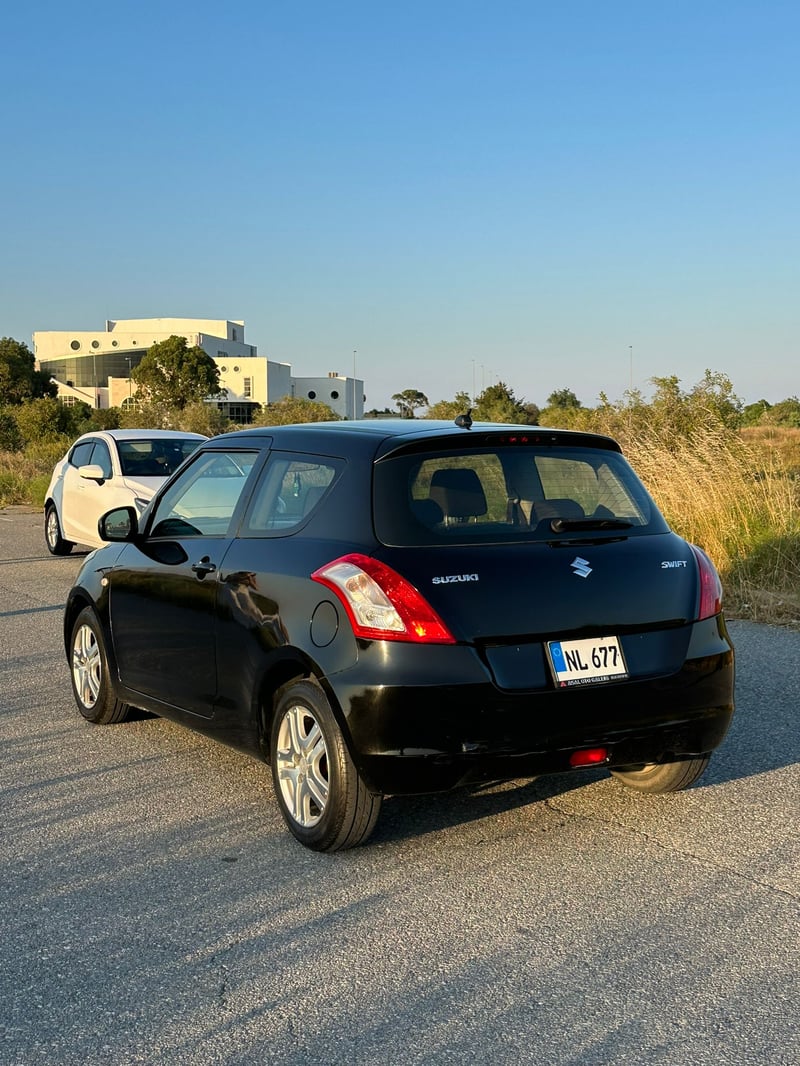 Suzuki Swift — 6