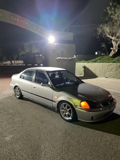 Honda Civic — 6