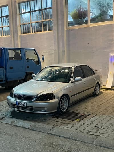 Honda Civic — 8