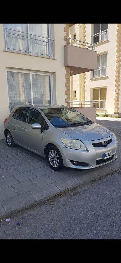 Toyota Auris — 7