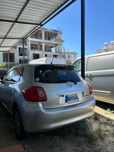 Toyota Auris — 4