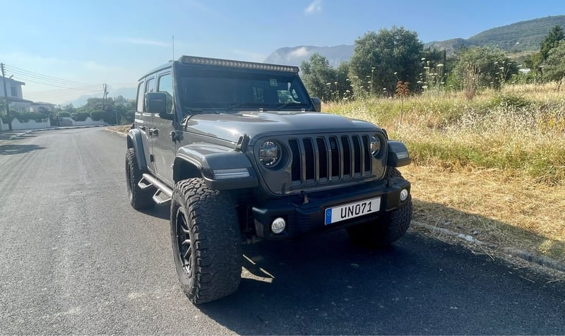 Jeep Wrangler — 1