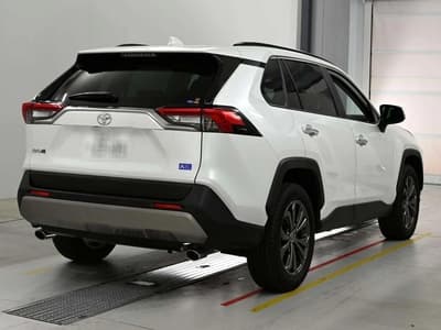 Toyota Rav4 — 3