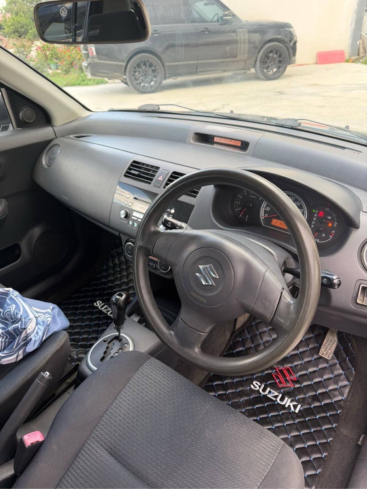 2010 Suzuki Swift 5