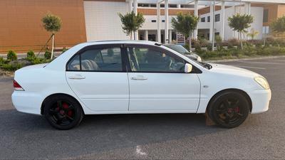 Mitsubishi Lancer — 3