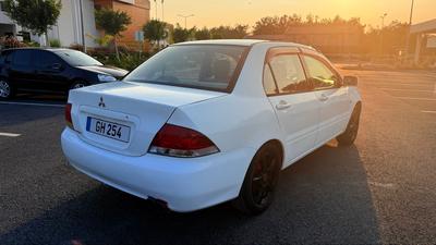 Mitsubishi Lancer — 4