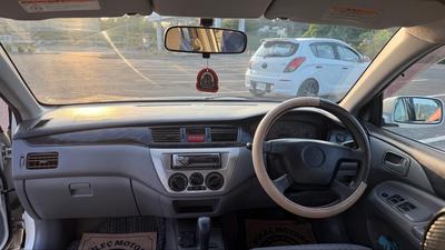 Mitsubishi Lancer — 8