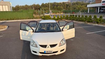 Mitsubishi Lancer — 9