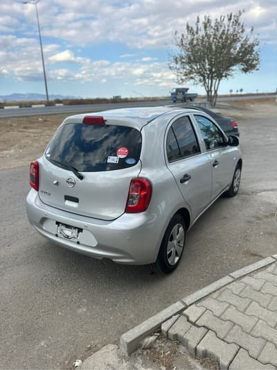 Nissan March — 4