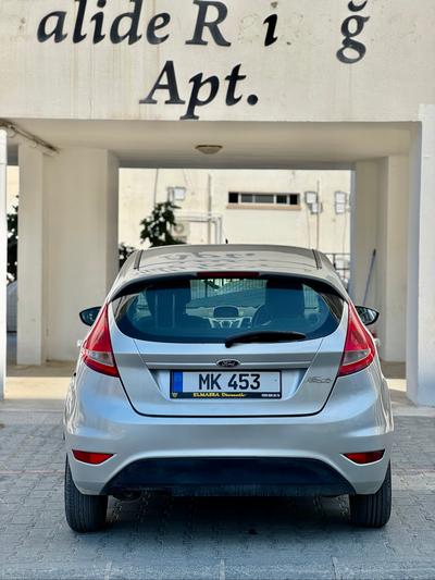 Ford Fiesta — 4