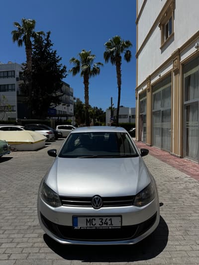 Volkswagen Polo — 2