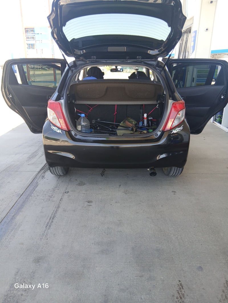 Toyota Vitz — 4
