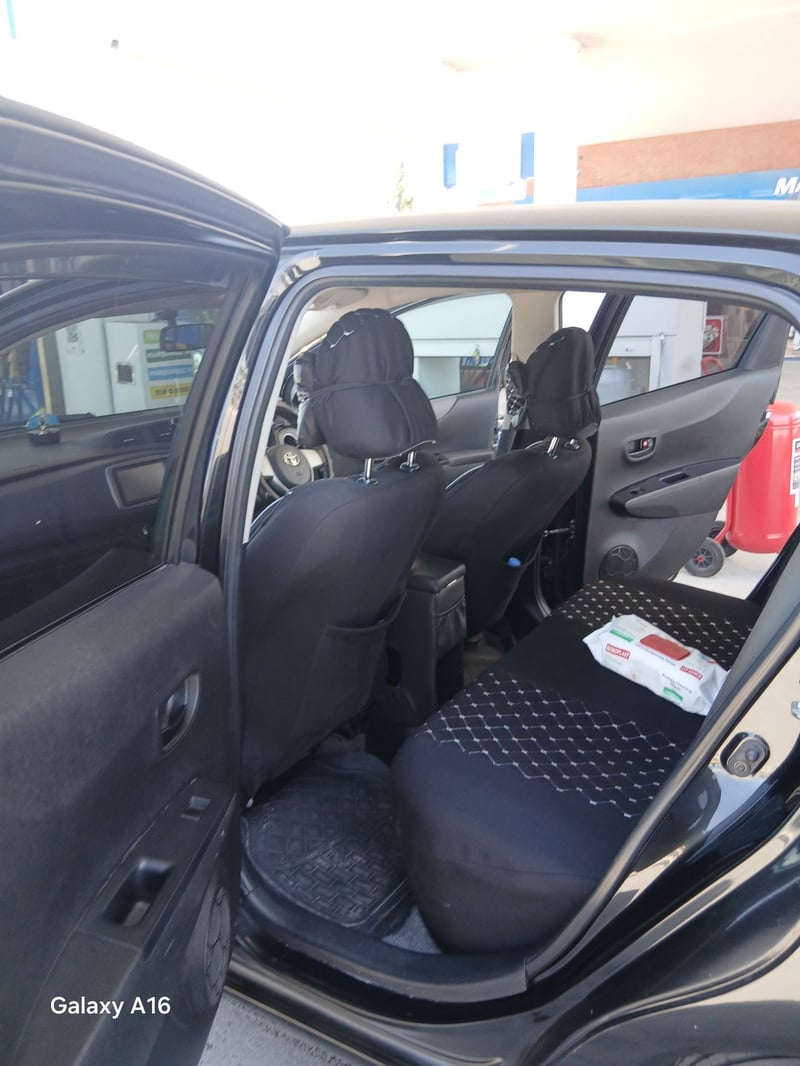 Toyota Vitz — 8