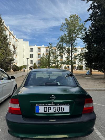 Opel Vectra — 3