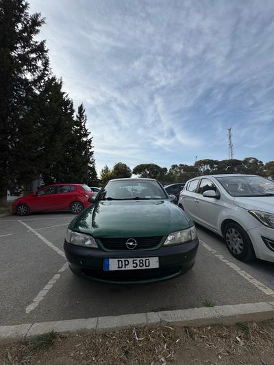 Opel Vectra — 4