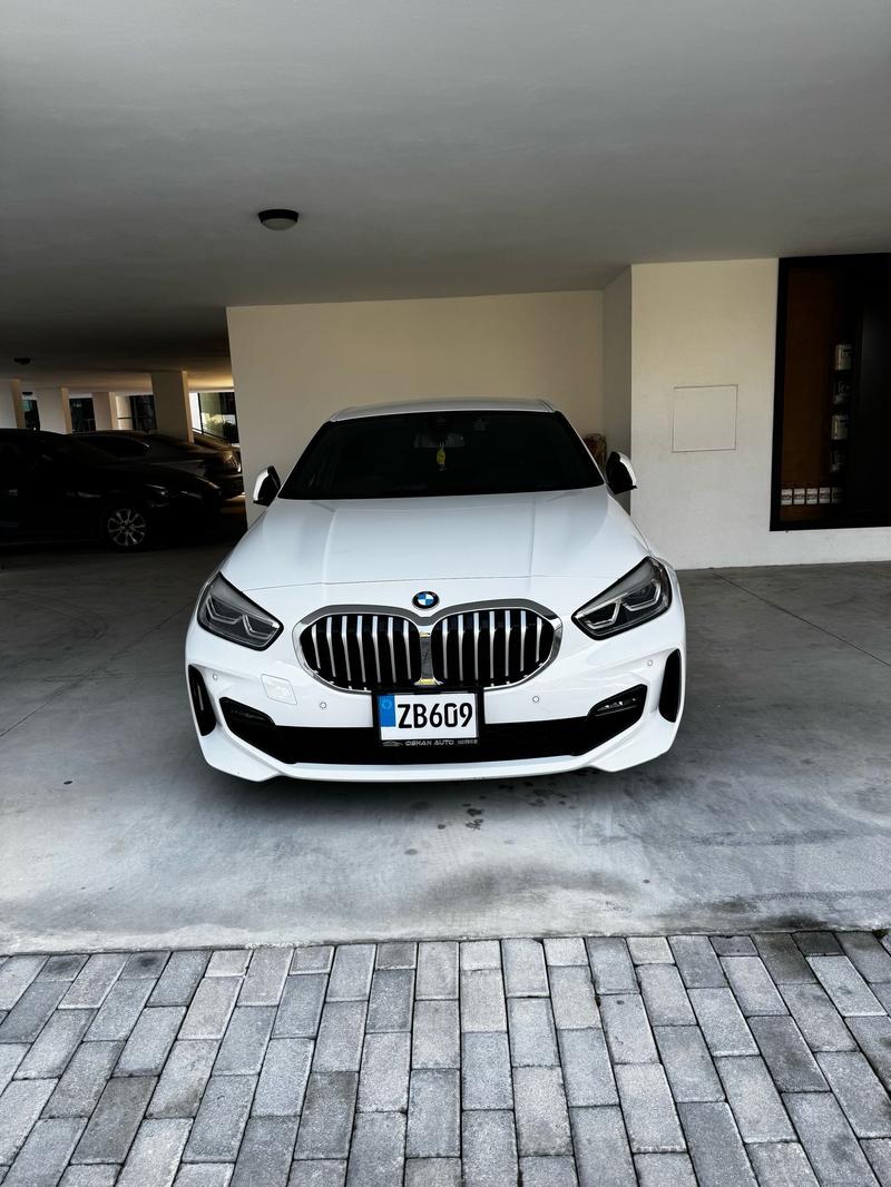 BMW 118i — 1/10