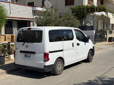 Nissan NV200 — 2