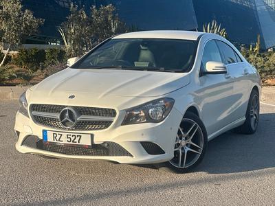 Mercedes-Benz CLA 220 — 1