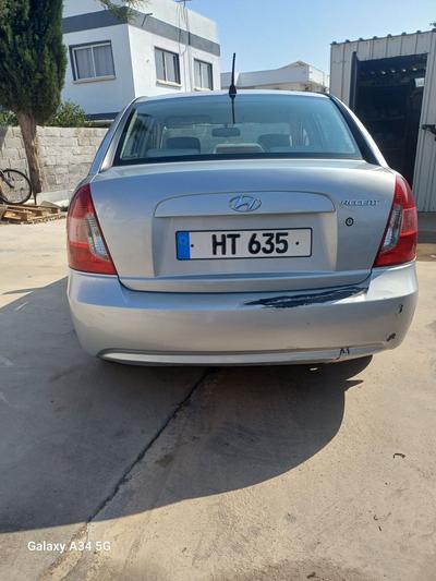 Hyundai Accent — 2