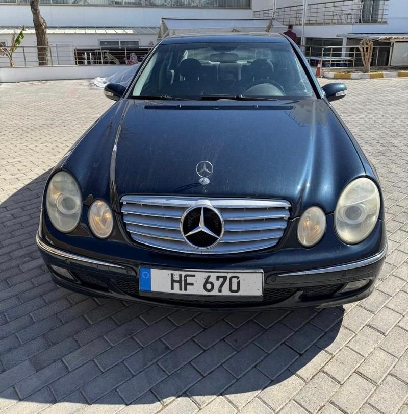Mercedes-Benz E 220 — 1/8
