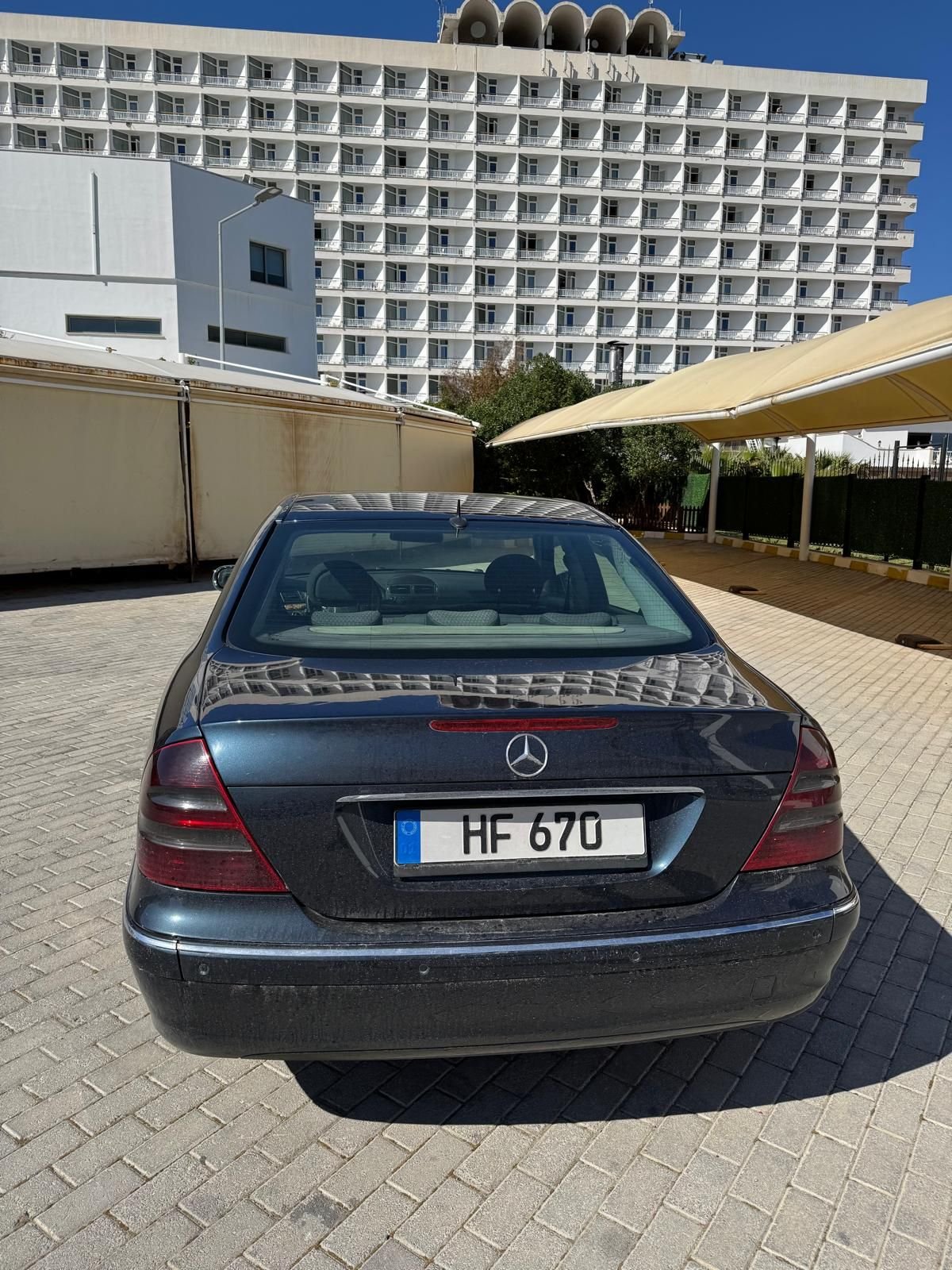 2003 Mercedes-Benz E 220 4