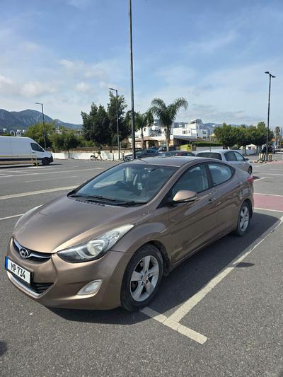 Hyundai Elentra — 6