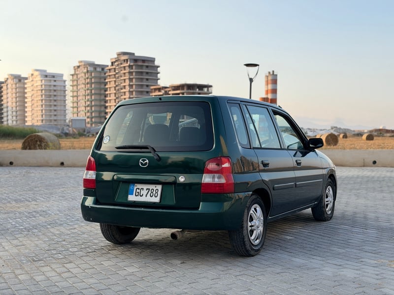 Mazda Demio — 2