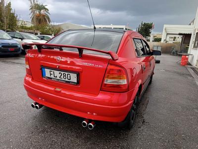 Opel Astra — 4