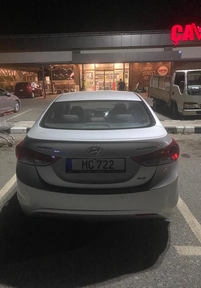 Hyundai Elentra — 2