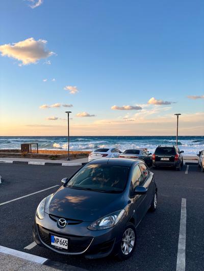 Mazda Demio — 4