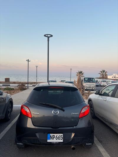 Mazda Demio — 6