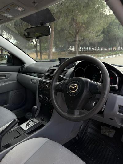 Mazda Axela — 5